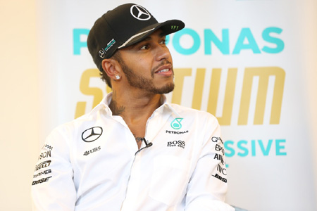 追う立場になったハミルトン、シーズン前のメカニック交換を嘆く