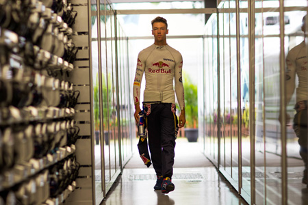 スランプのクビアト、シンガポールGPで「情熱」を取り戻す