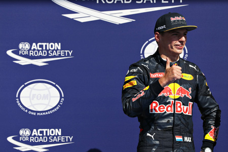 フェルスタッペンに舌を巻くライバルたち、「芸術」という声も