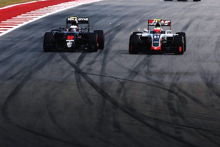 【マクラーレン・ホンダ】アロンソ、来季新車に改めて警告　メルセデスかレッドブルならF1に残る？