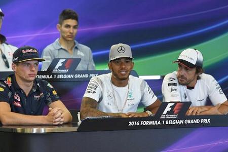 フェルスタッペン「現在最高のドライバーはハミルトンとアロンソ」