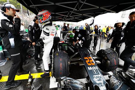 【マクラーレン・ホンダ】「チャンスを生かすことができなかった。忘れるべきレース」