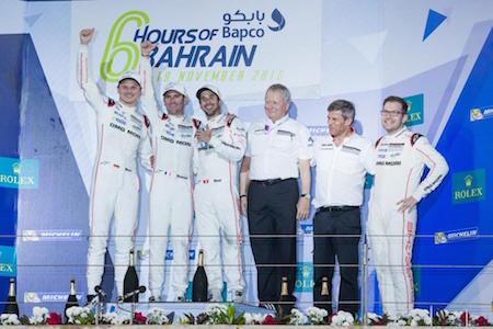 【WEC最終戦】ポルシェが2連覇、逆転狙ったトヨタはアウディに抜かれる／バーレーン6時間