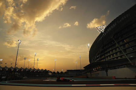 ダニエル・リカルド「日曜日にはメルセデスとレースができる」