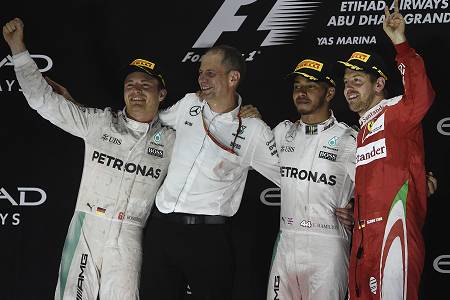 ベッテル「タイトル争いをぶち壊すかもしれないリスクは避けた」