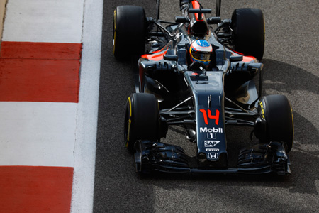 【マクラーレン・ホンダ】アロンソ「遅い。GP2と同じ」7月から2017年に集中していたと明かす