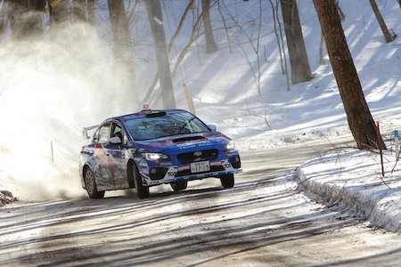 【動画】人気YouTuberのンダホ君が『Red Bullタクシー』の雪道全開ドリフトに悶絶