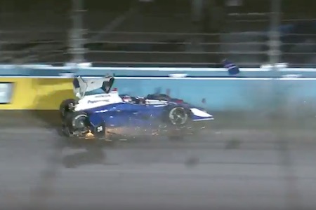 【インディ動画】佐藤琢磨クラッシュ　ナイトセッションで