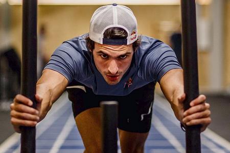 レッドブルの控えドライバーはサインツ･･･昇格なるか？