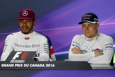 ハミルトンの歓迎を受けたボッタス、エンジニアはロズベルグと同じ