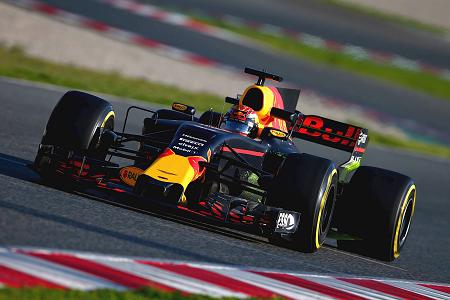 お互いにまだ手の内は見せていないとレッドブル