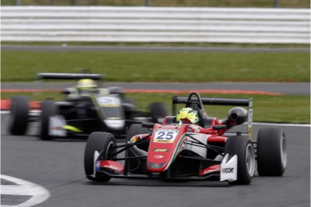 【F3結果・動画・画像】レース2優勝はエリクソン、シューマッハ6位、ニューウェイ10位、牧野任祐19位／開幕戦シルバーストーン