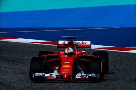 【決勝レース結果】ベッテル絶好調、アロンソはまたエンジン故障／F1バーレーンGP