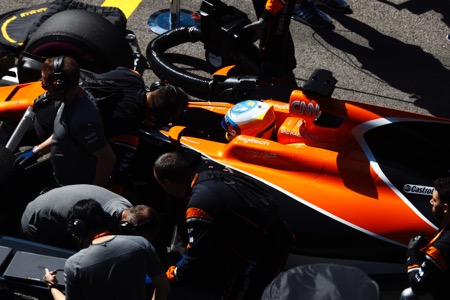 【マクラーレン・ホンダ】アロンソ「毎週末同じでイライラする。スタート前に終わった。すぐに改善を」