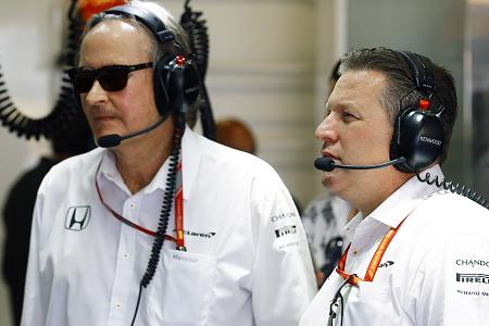 マクラーレン首脳がメルセデスとF1スペインGPで会談　ホンダとの決別はほぼ確実？