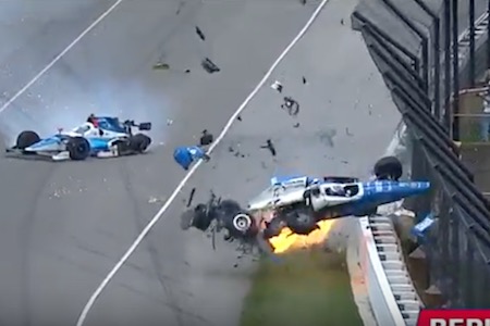 【車載映像：インディ500速報】マシンが宙を舞い真っ二つの大クラッシュ発生！1位はアロンソ