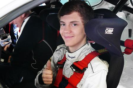 レースデビューを果たしたベッテルの弟「自分の道は自分で切り開く」