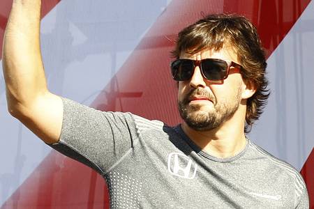 アロンソ「ハミルトンやベッテルがどう言おうと関係ない。来年はすぐに勝利を狙う」