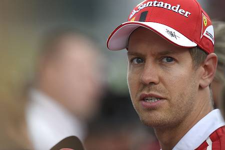 フェラーリに残留するかどうかは「ベッテルの判断次第」