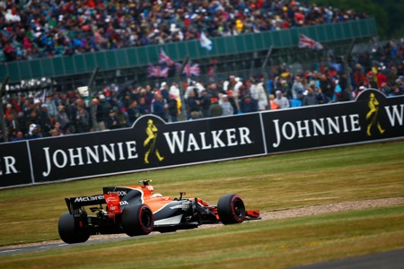 【予選Q2速報】マクラーレン・ホンダ、ドライでもQ3へ進出／F1第10戦イギリスGP予選