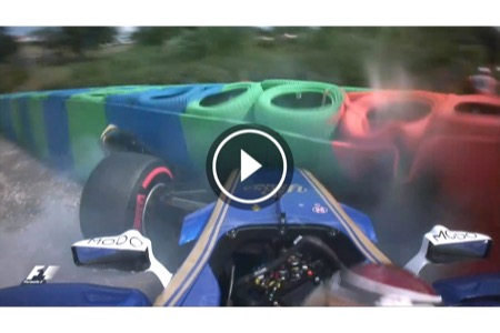 【動画】ザウバーのウェーレイン『ズドンッ』重いクラッシュでクルマを大破