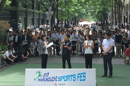 佐藤琢磨、東京・丸の内「MARUNOUCHI SPORTS FES 2017」で体力測定に挑戦