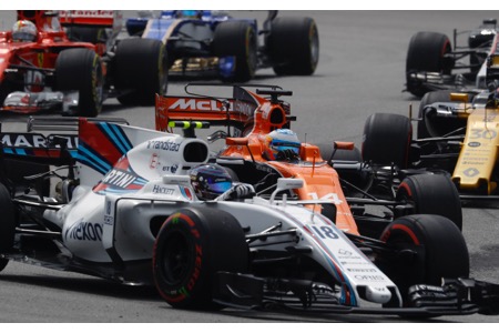 【マクラーレン・ホンダ】アロンソ「ウィリアムズに行く手を阻まれた。ホンダの母国GPでポイントを獲得しチームに貢献したい」