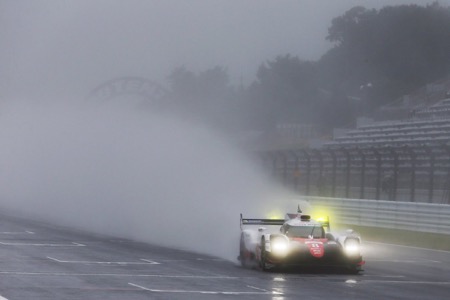 【WEC】ポルシェ、日本で“最後の戦い”へ　トヨタの“ホーム”富士で雨の中1-2体制／WEC富士6時間フリー走行1回目