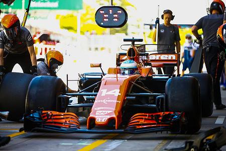 【P3レポート】ホンダPUのアロンソが6番手　メルセデスとフェラーリは0.06秒差に4台／F1ブラジルGP