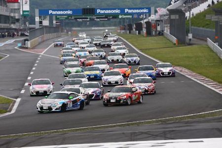 【86/BRZ/Vitz】トヨタ、大人気のワンメイクレース2018開催日程を発表　今季は述べ1500台参加