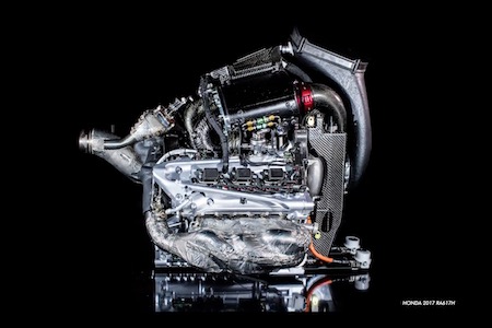 【動画】トロロッソ・ホンダ、“良い音”を奏でながら駆け抜ける