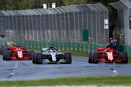 ハミルトン「今年のフェラーリはみんなが考えている以上に速い」