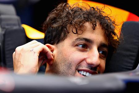 レッドブル、来季はリカルド残留？サインツ昇格？