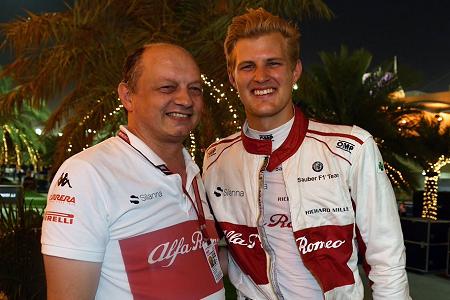 エリクソン「今年のザウバーはウィリアムズと対等に戦える」