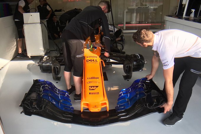 【新パーツ】マクラーレン、斬新で複雑なフロントノーズを投入