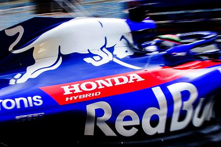 レッドブル・ホンダ誕生はほぼ確定？ルノーF1責任者がレッドブルを批判