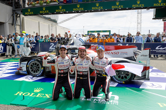 【ル・マン24時間】ル・マンはついにトヨタを選んだ！悲願の初優勝！中嶋一貴も報われる