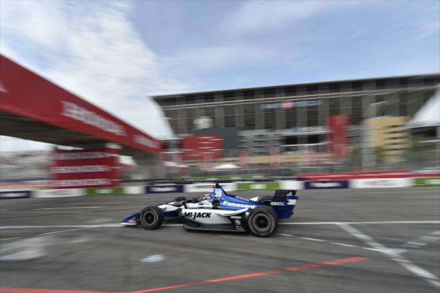 【ハイライト動画】佐藤琢磨、0.1秒差で予選7番手