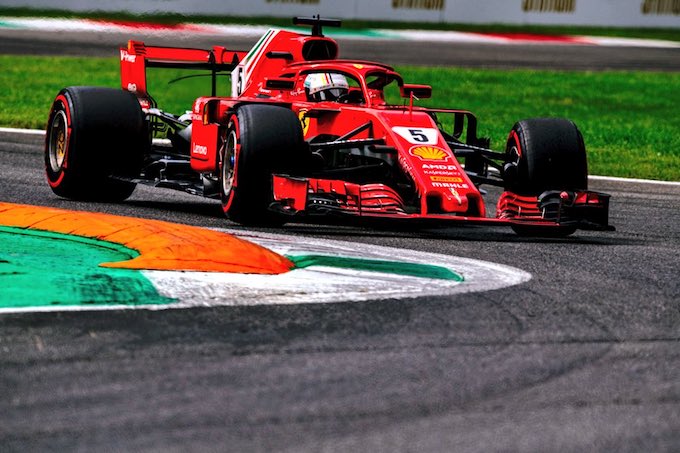 【F1レース速報】1周目にベッテルとハミルトンが接触！ベッテル最下位へ　ホンダ1台リタイア／F1イタリアGP