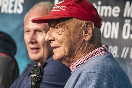 F1にはニキ・ラウダが必要だとレッドブル首脳