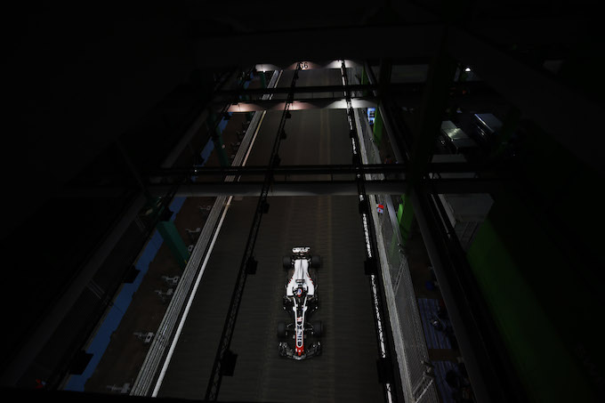 【正式結果】F1シンガポールGP決勝レースでペナルティにより順位変動