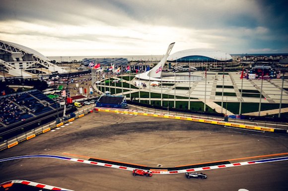 【予選Q3結果】メルセデス速い！王者争いのフェラーリはやや離される／F1ロシアGP