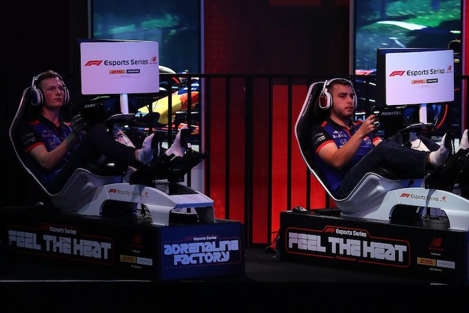 【白熱のレース3動画と画像：F1Eスポーツ】ガスリーも登場、トロロッソが3レース目で優勝！ランキング2位