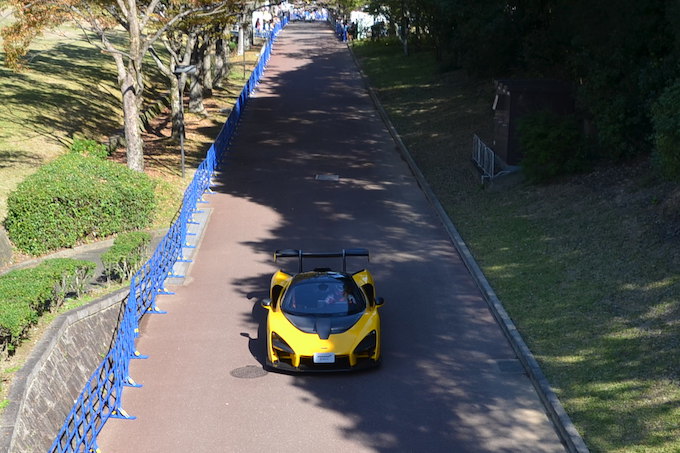 【イベント】マクラーレン・セナ西日本初走行！『太陽の塔』周辺をフェラーリF1やインプレッサWRC、フェラーリFXX-Kが走行