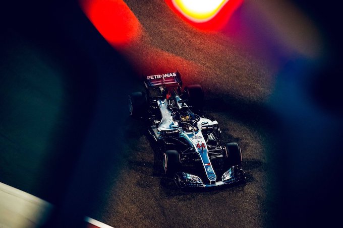 【予選Q3速報】メルセデス驚速の34秒台！PPはハミルトン／F1最終戦アブダビGP