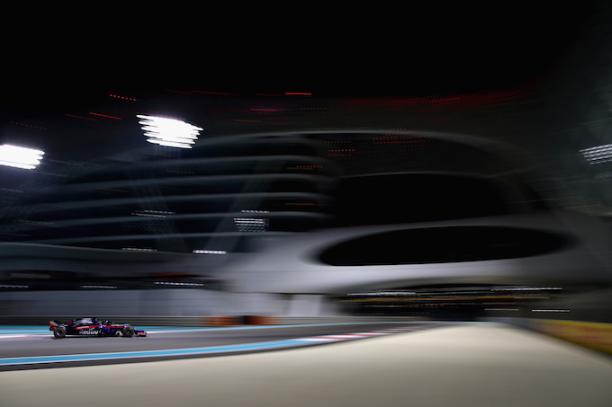 【F1レース速報】ハミルトン完勝！ガスリーは白煙を上げてリタイア･･･／F1最終戦アブダビGP