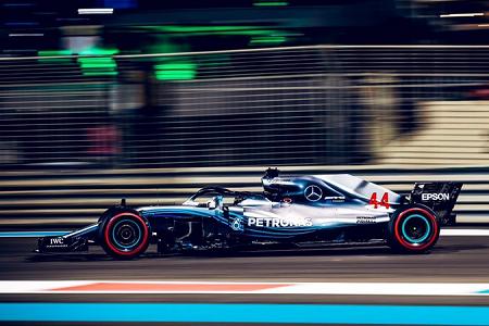 メルセデスが今季のF1最終戦でやっと新型ホイールを投入した理由は？