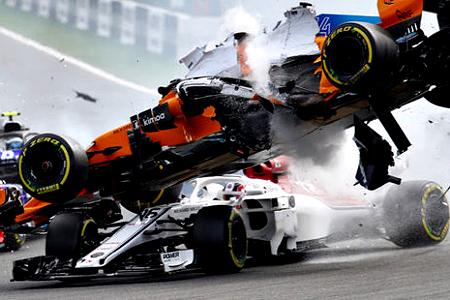 「やっぱりハロがあってよかった」とメルセデスのボス