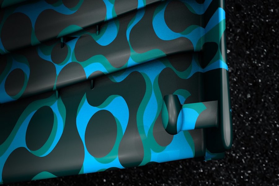 【画像】メルセデスF1、2019年の新車W10は迷彩色？