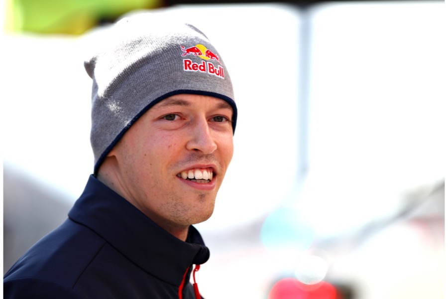 【高画質ギャラリー：F1テスト初日】復帰のクビアト「ベースはいいし、走りもスムーズでいいスタートだよ！」